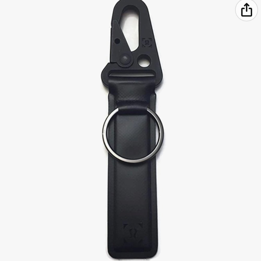 Lululemon More Miles Keychain Black
